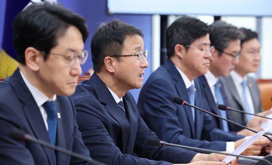 모두발언하는 한병도 직무대행