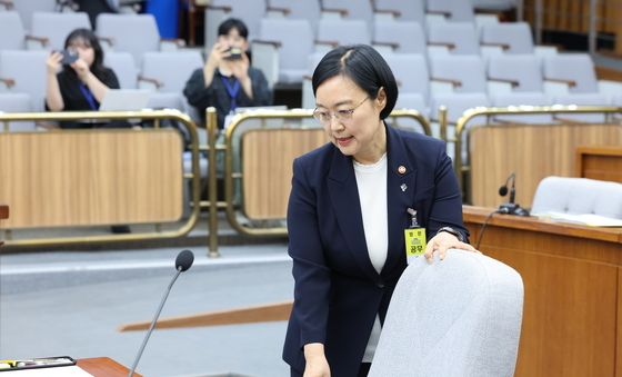 청문회 출석하는 한성숙 총리 후보자