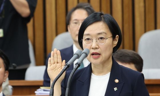 한성숙 총리 후보자, 인사청문회 선서