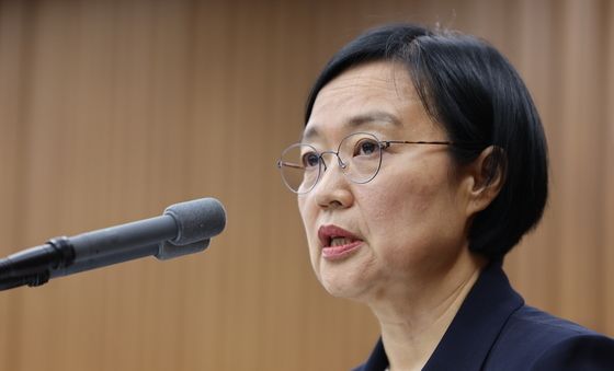 인사말하는 한성숙