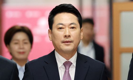 최고위 참석하는 장동혁 대표