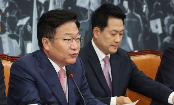 모두발언하는 정점식 원내대표