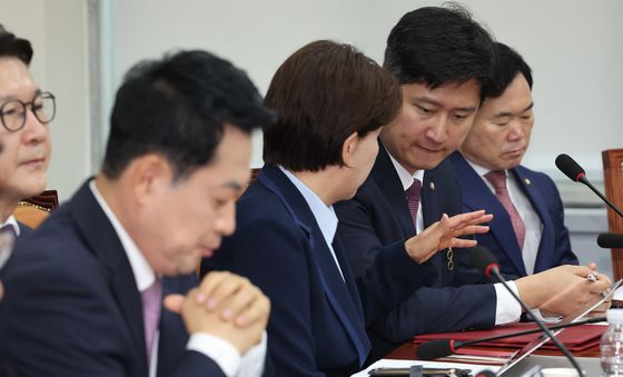 우재준 최고위원 발언 후' 냉랭해진 최고위 분위기'