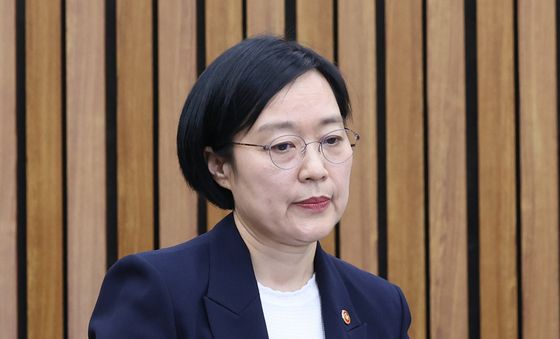 인사말 마친 한성숙 총리 후보자