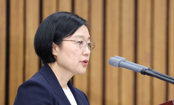 인사말하는 한성숙 후보자