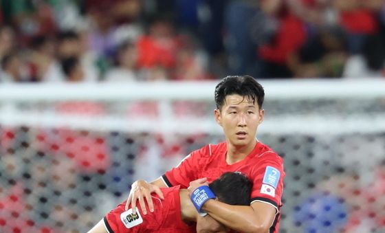 손흥민·황인범 '고생했어'