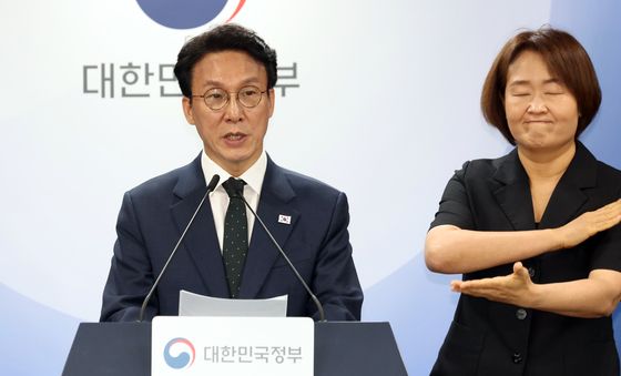 김민석 총리, '검사의 보완수사권은 폐지되어야 한다'