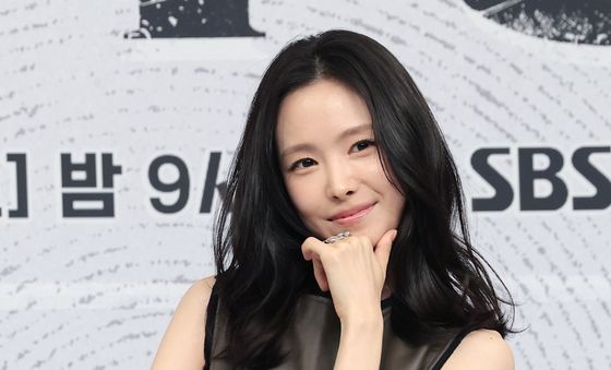 손나은, 사랑스러운 미소