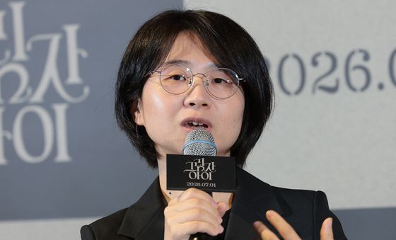 '그림자 아이' 메가폰 잡은 유은정 감독