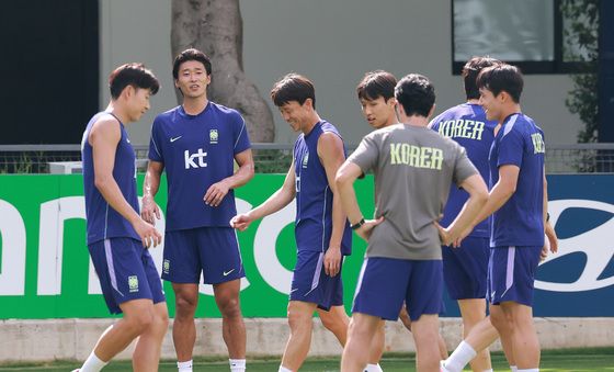 '미소짓는 대한민국 축구대표팀'