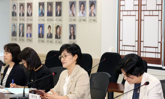 원민경 장관, 성평등정책담당관 협의체 주재