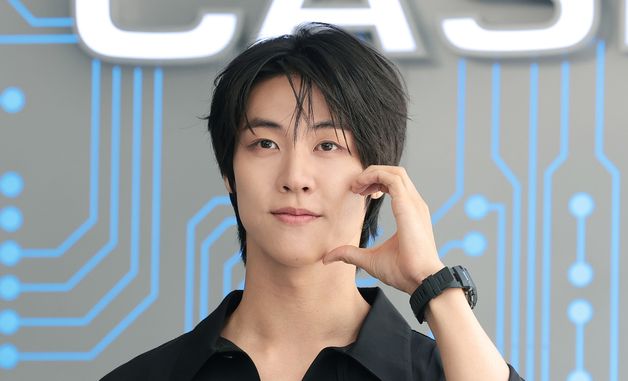 이승협, 근사한 볼 하트