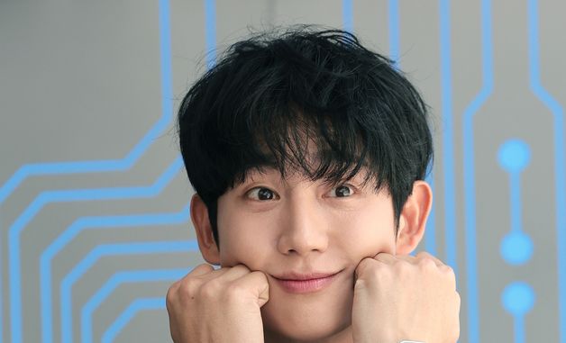 정해인, 멍뭉미 넘치는 눈빛