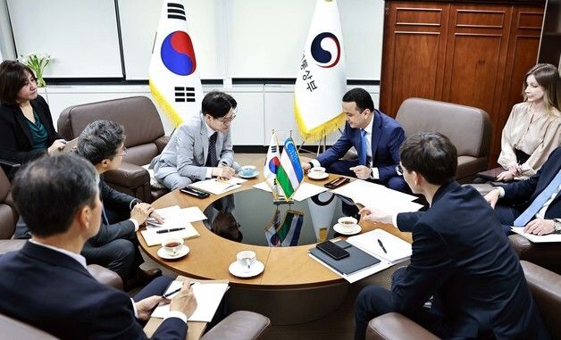 김정관, 우즈베키스탄 투자산업통상부 장관 면담