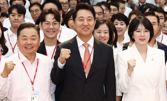 오세훈 시장, 국민의힘 서울시당 지방선거 당선자들과 함꼐