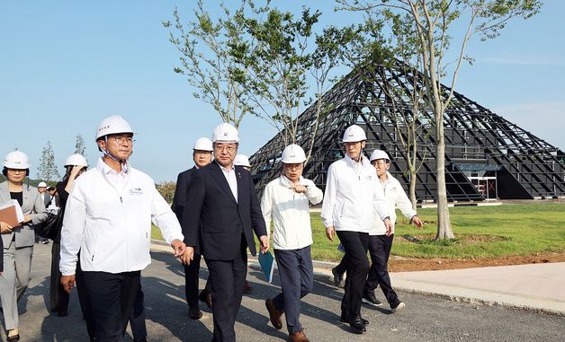 윤호중 장관, 여수세계섬박람회 준비상황 점검