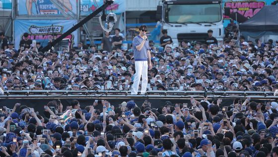 성시경, 싸이 흠뻑쇼 출격