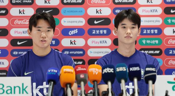 김진규·양현준 “기회 오면 '대가리' 박고 뛰겠다”