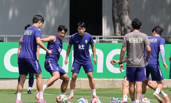 훈련하는 대한민국 축구대표팀
