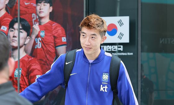 귀국하는 조현우