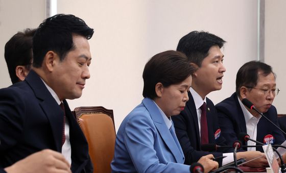 우재준 청년 최고위원, 장동혁 대표 사퇴 공개 요구