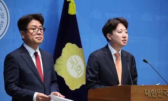 공동 기자회견 연 이준석·유의동