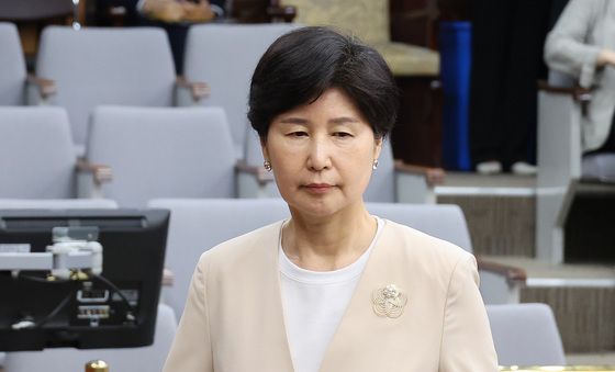 한성숙 인사청문특위 참석하는 백혜련 위원장