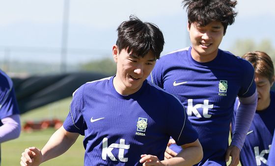 훈련하는 황인범