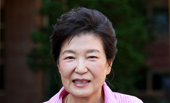 투표 마친 박근혜 전 대통령