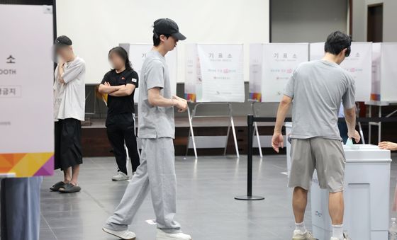 소중한 한 표 행사한 방탄소년단 진