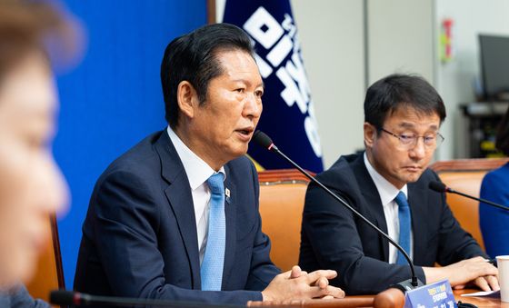 투표 참여 독려하는 정청래 대표