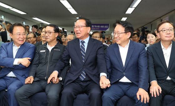 김부겸 '끝까지 가보자'
