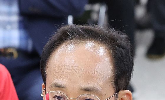 출구조사 보는 추경호 후보