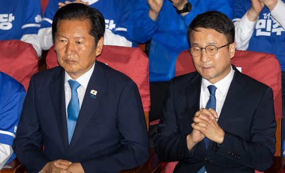 신중하게 출구조사 결과 지켜보는 정청래·한병도