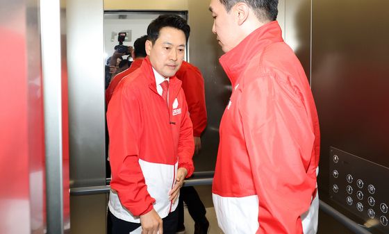 '투표용지 부족' 관련 브리핑 마친 장동혁 대표
