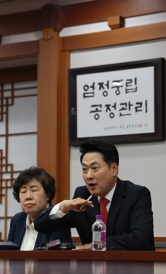 선관위 항의하는 장동혁 대표