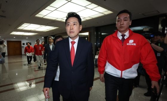 장동혁 대표, 중앙선거관리위원장 항의 방문