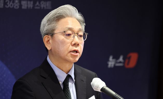 바이오리더스클럽 인사말하는 이영섭 뉴스1 대표