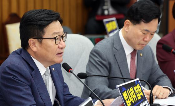 모두발언하는 정점식 원내대표