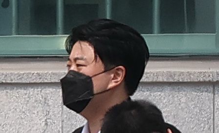 2년 1개월 옥살이 마친 김호중