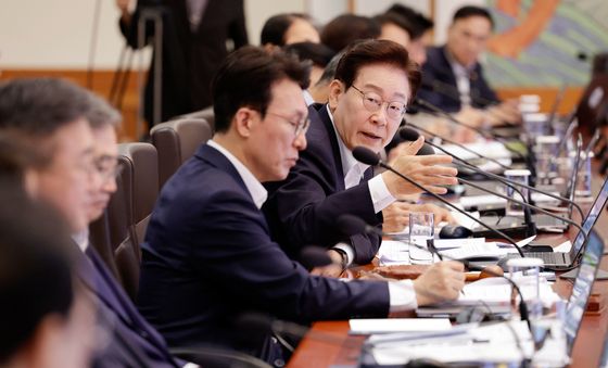 이재명 대통령, 국무회의 겸 비상경제점검회의 발언
