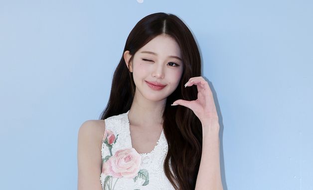 아이브 장원영, 절세 미녀의 미소