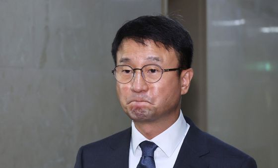 굳은 표정으로 원내대표 회동 마친 한병도