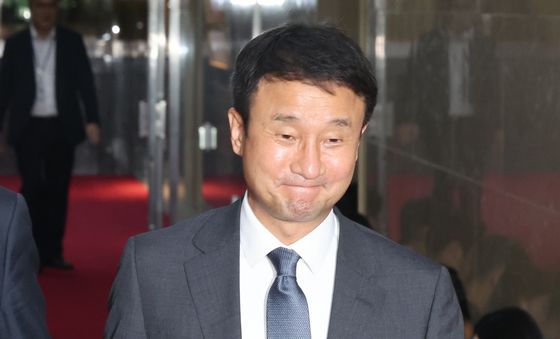 국회의장실로 향하는 한병도 원내대표