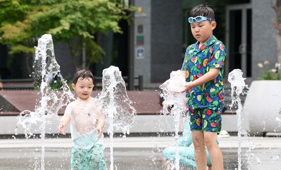 폭염주의보 이어지는 서울