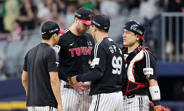 '5실점' 강판되는 톨허스트