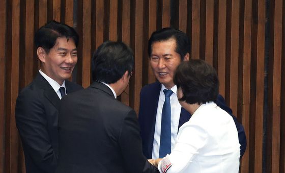 대화하는 정청래·서영교