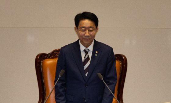 국회 법제사법위원장에 서영교 의원 당선
