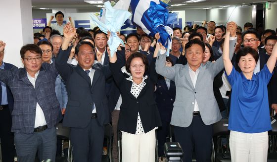 추미애 경기도지사 당선 확실…최초 여성 광역단체장
