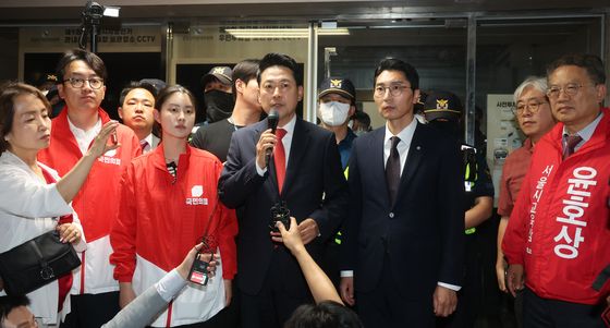 입장 밝히는 장동혁 대표